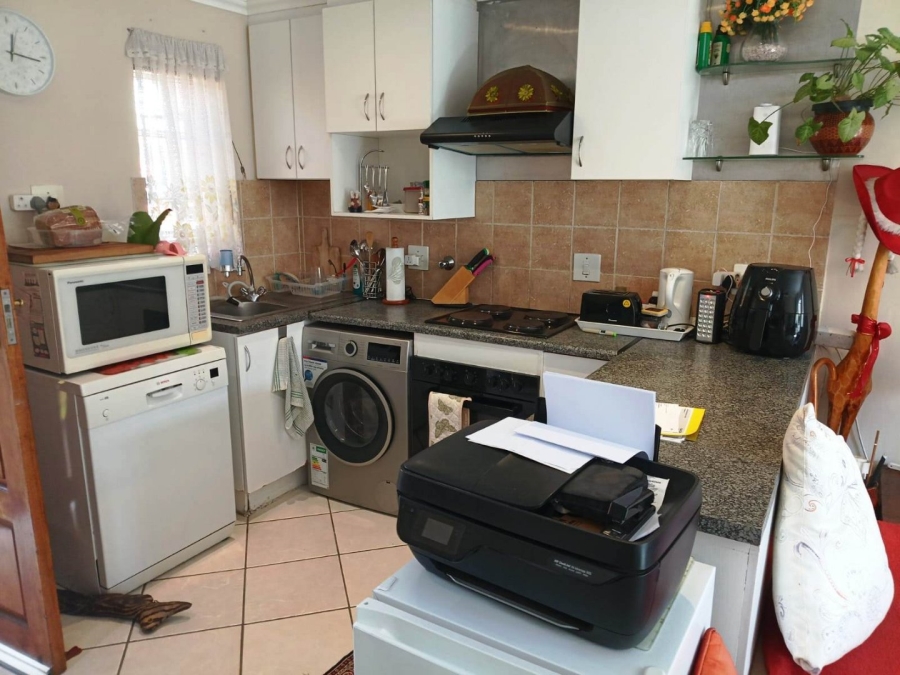 2 Bedroom Property for Sale in Illiondale Gauteng