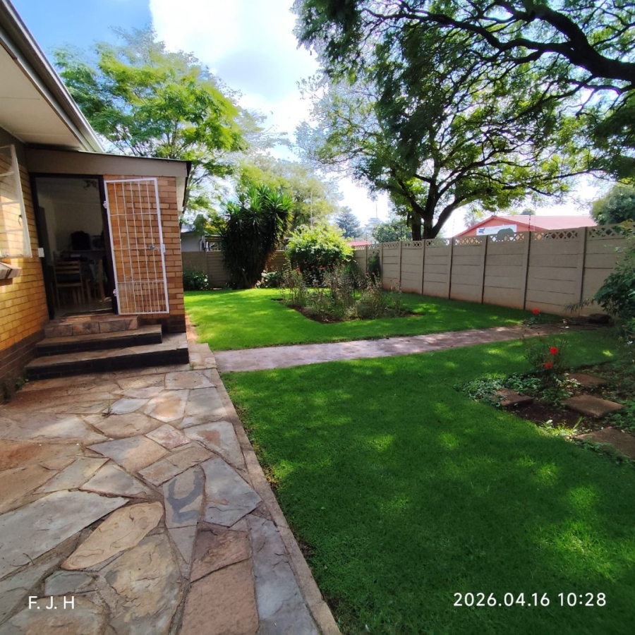 2 Bedroom Property for Sale in Edenvale Central Gauteng