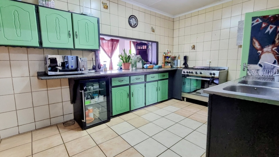 3 Bedroom Property for Sale in Falcon Ridge Gauteng