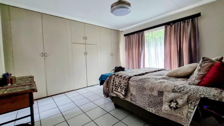 3 Bedroom Property for Sale in Falcon Ridge Gauteng