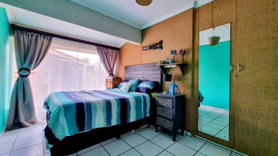 3 Bedroom Property for Sale in Falcon Ridge Gauteng