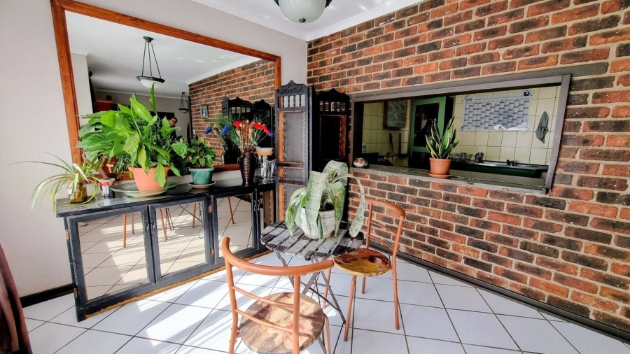 3 Bedroom Property for Sale in Falcon Ridge Gauteng