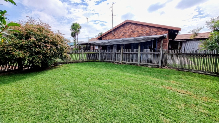 3 Bedroom Property for Sale in Falcon Ridge Gauteng