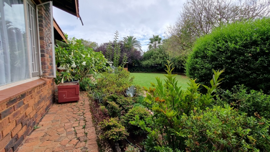 3 Bedroom Property for Sale in Falcon Ridge Gauteng