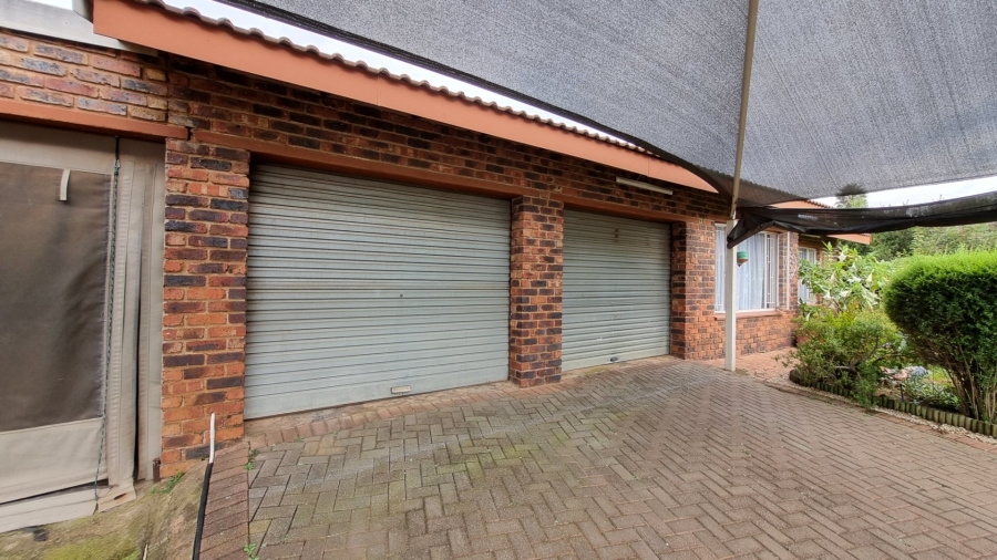 3 Bedroom Property for Sale in Falcon Ridge Gauteng