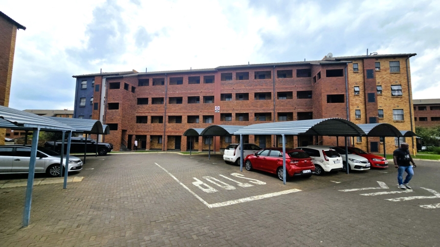 2 Bedroom Property for Sale in Montana Tuine Gauteng