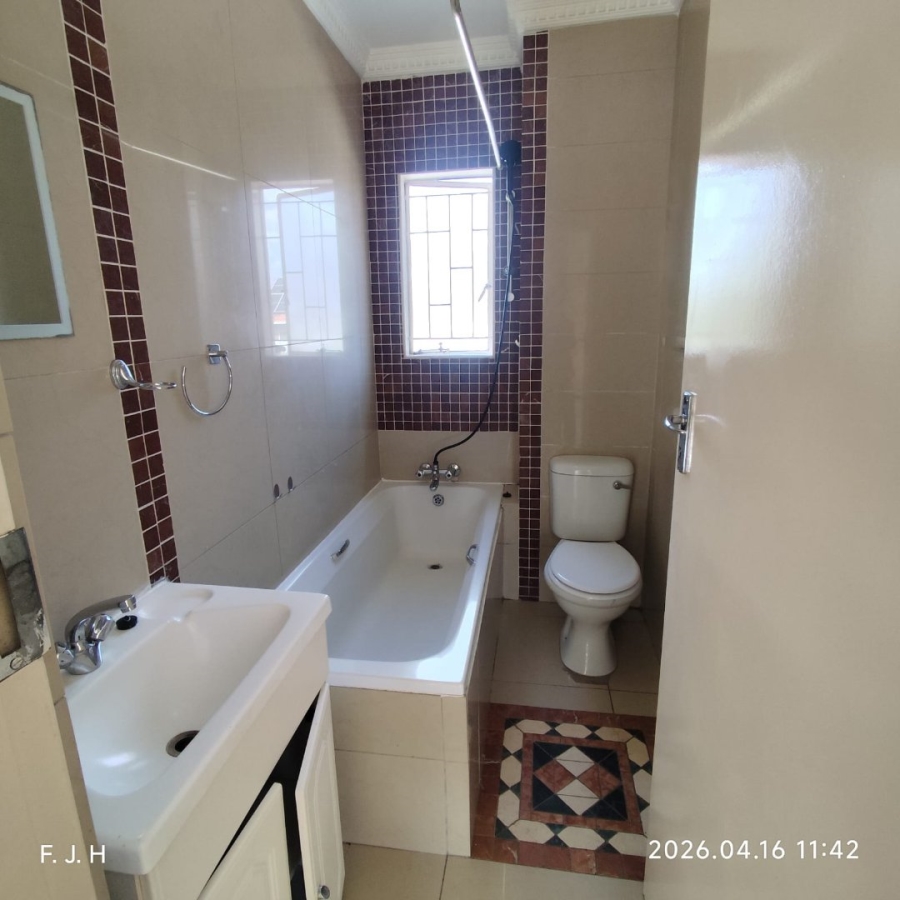 1 Bedroom Property for Sale in Edenvale Central Gauteng