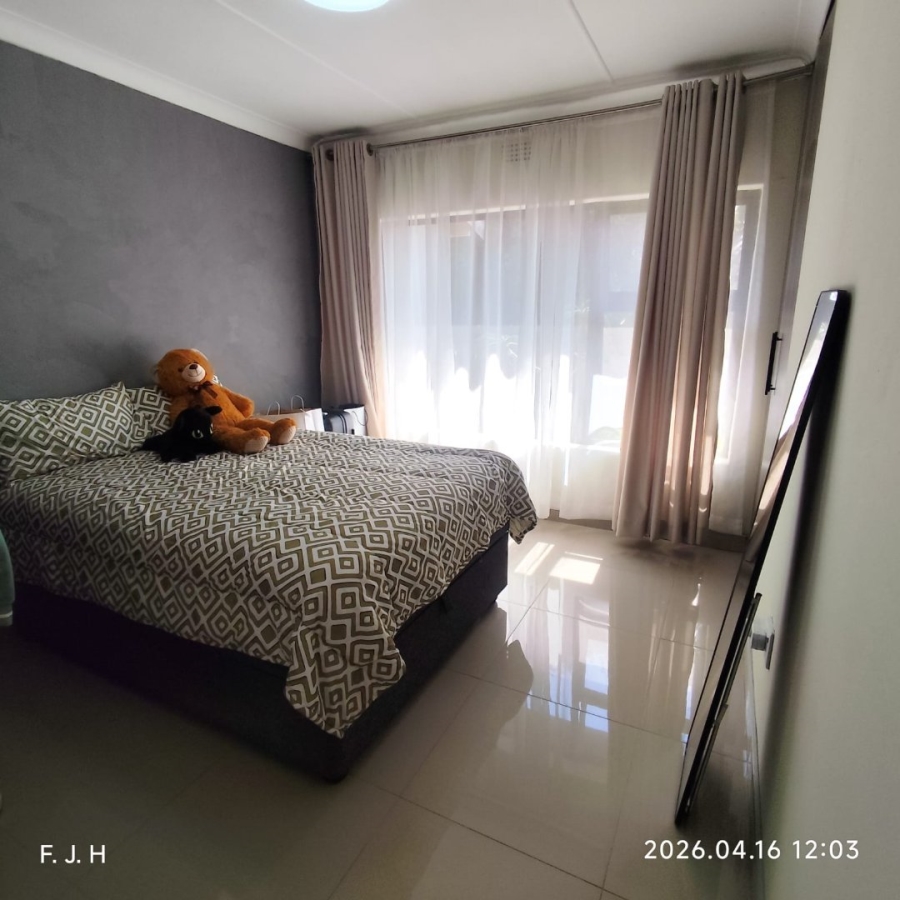 3 Bedroom Property for Sale in Buurendal Gauteng