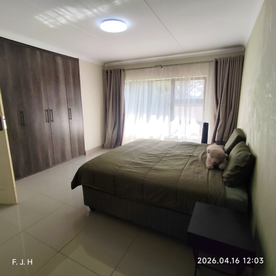 3 Bedroom Property for Sale in Buurendal Gauteng