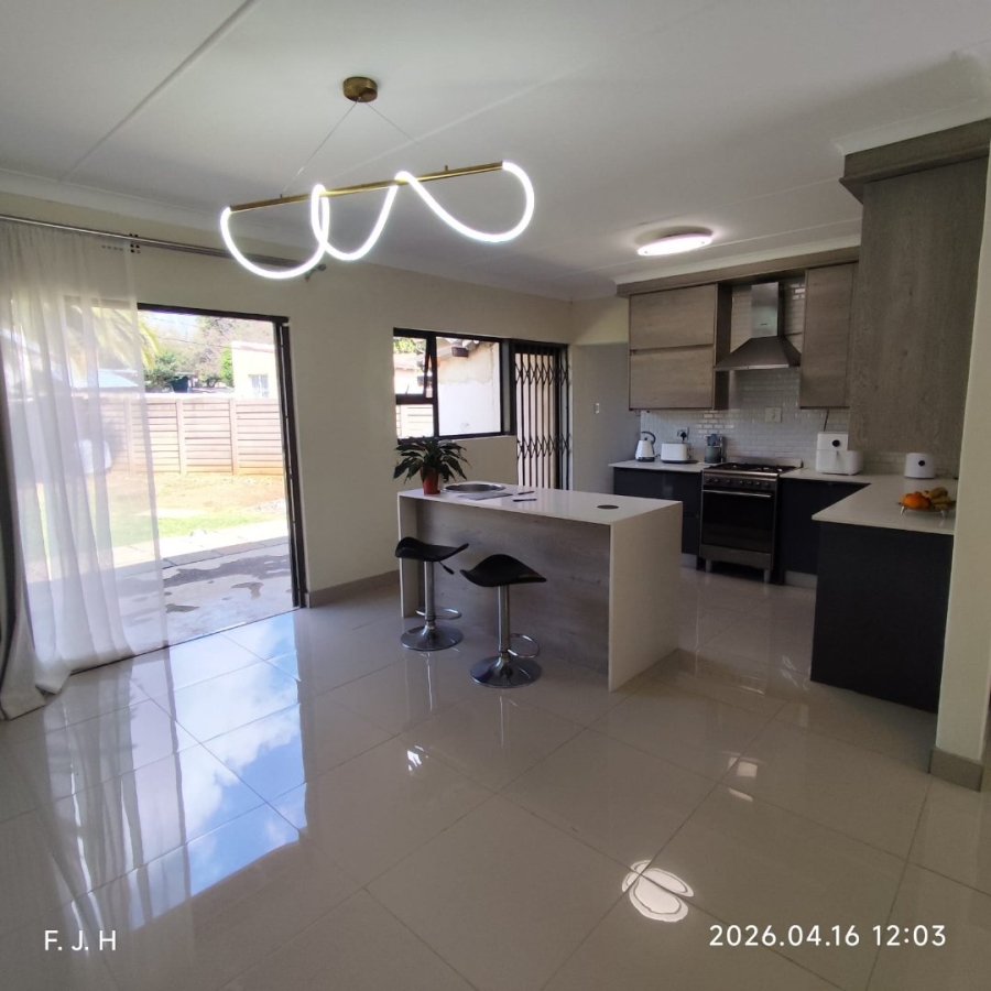 3 Bedroom Property for Sale in Buurendal Gauteng