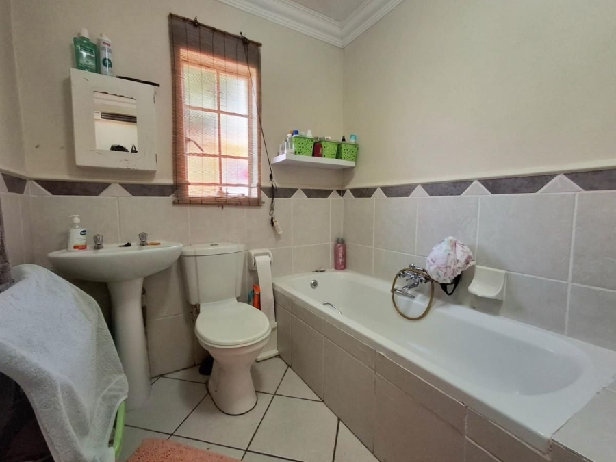 2 Bedroom Property for Sale in Illiondale Gauteng