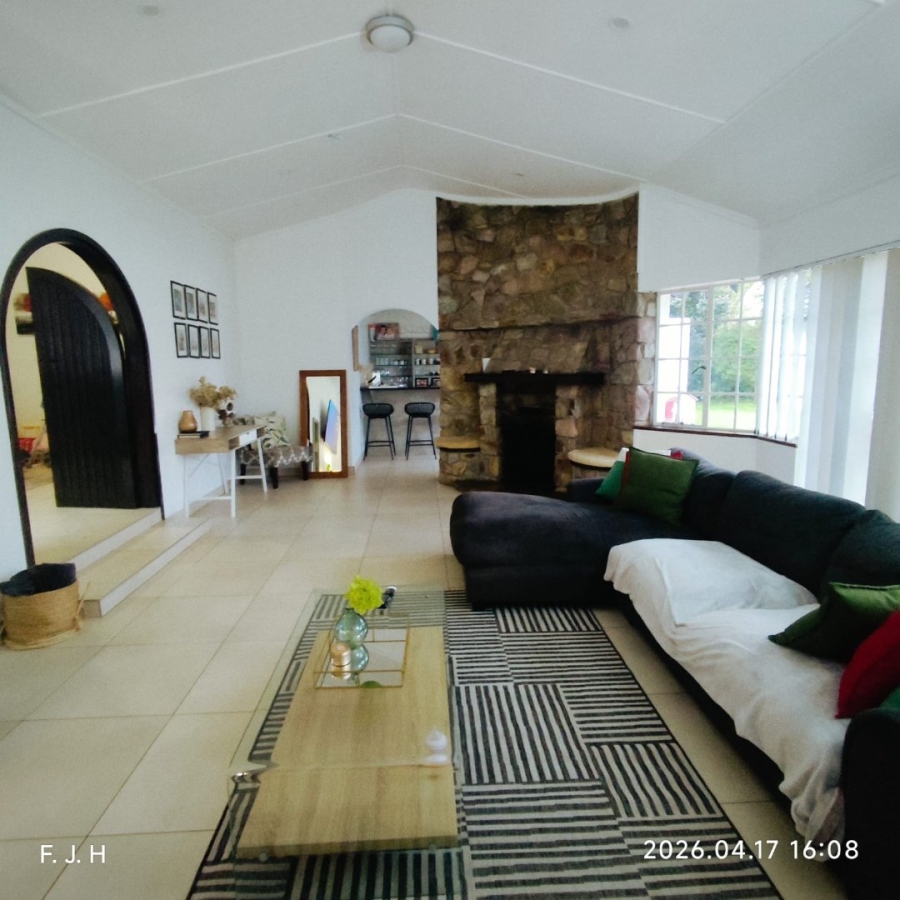 6 Bedroom Property for Sale in Senderwood Gauteng