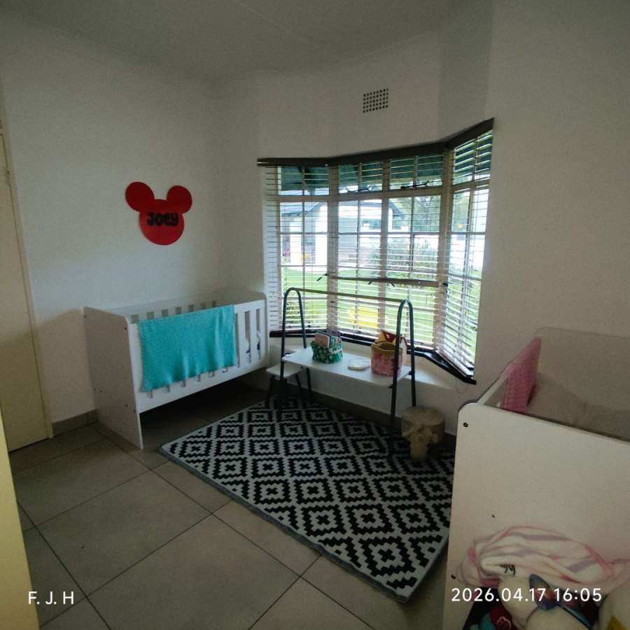 6 Bedroom Property for Sale in Senderwood Gauteng