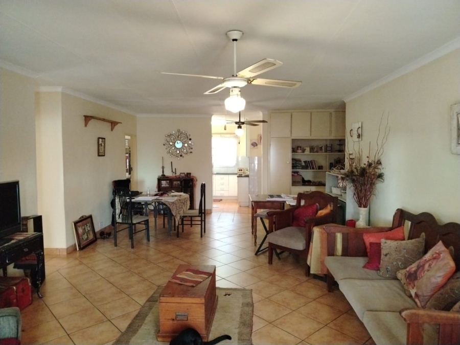 7 Bedroom Property for Sale in Silverton Gauteng
