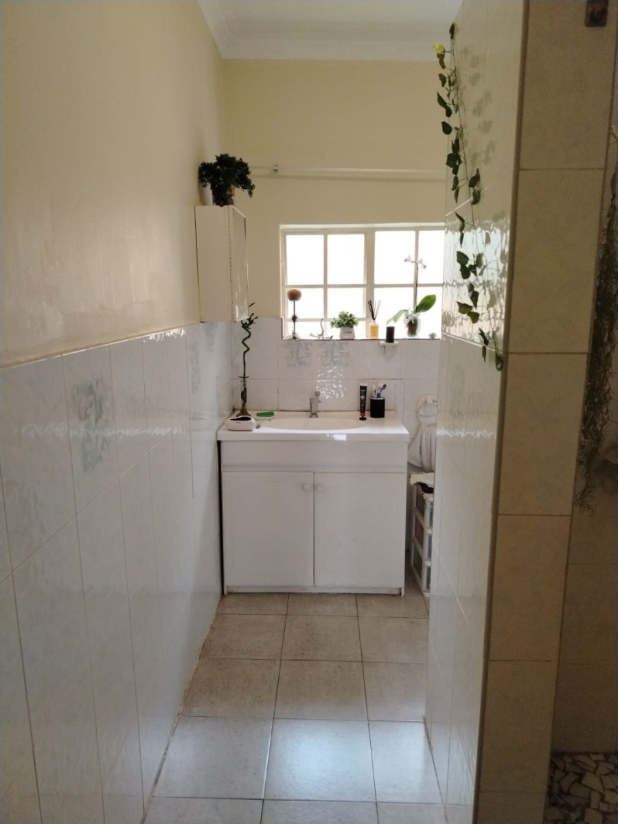 7 Bedroom Property for Sale in Silverton Gauteng