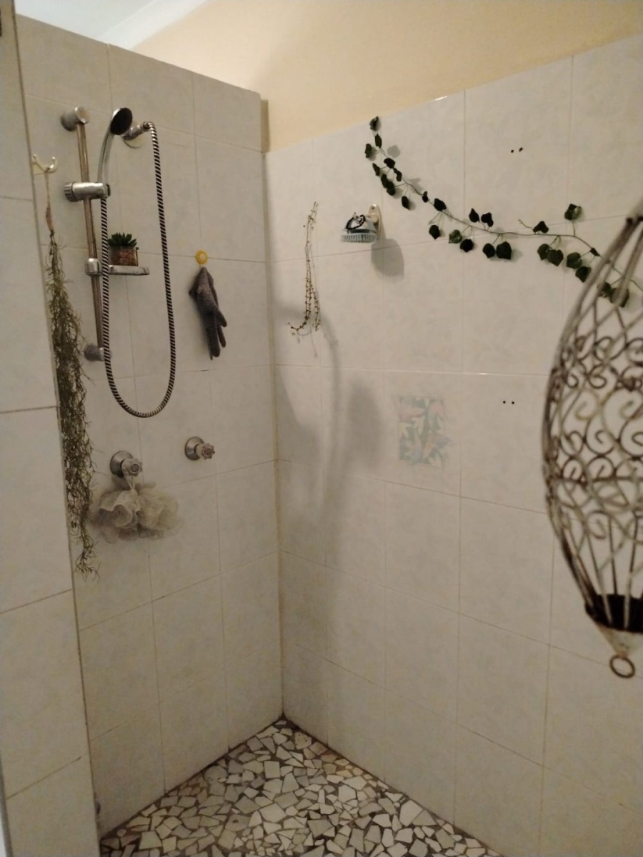 7 Bedroom Property for Sale in Silverton Gauteng