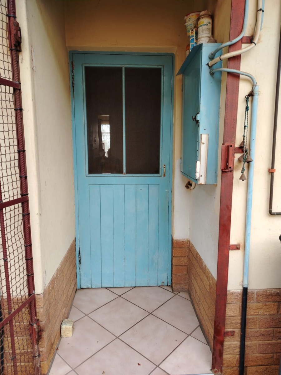 7 Bedroom Property for Sale in Silverton Gauteng