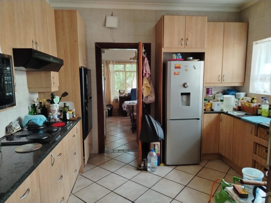 7 Bedroom Property for Sale in Silverton Gauteng