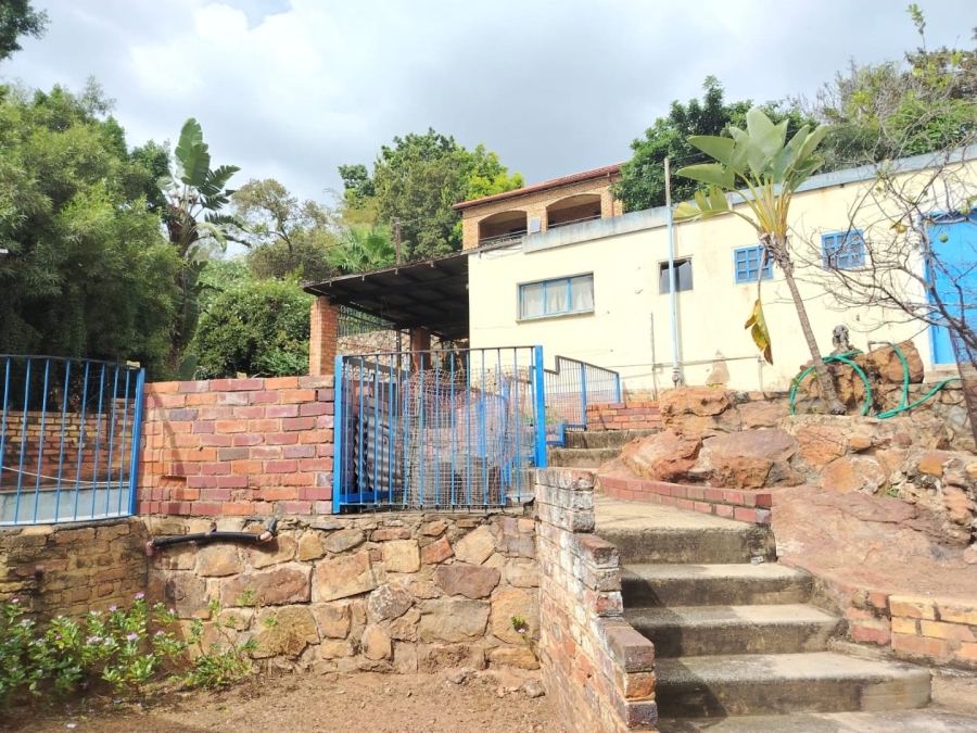7 Bedroom Property for Sale in Silverton Gauteng