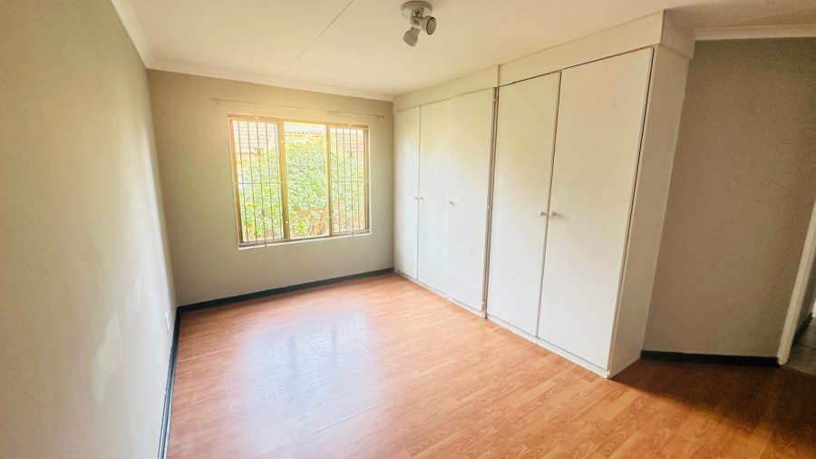 3 Bedroom Property for Sale in Liefde en Vrede Gauteng