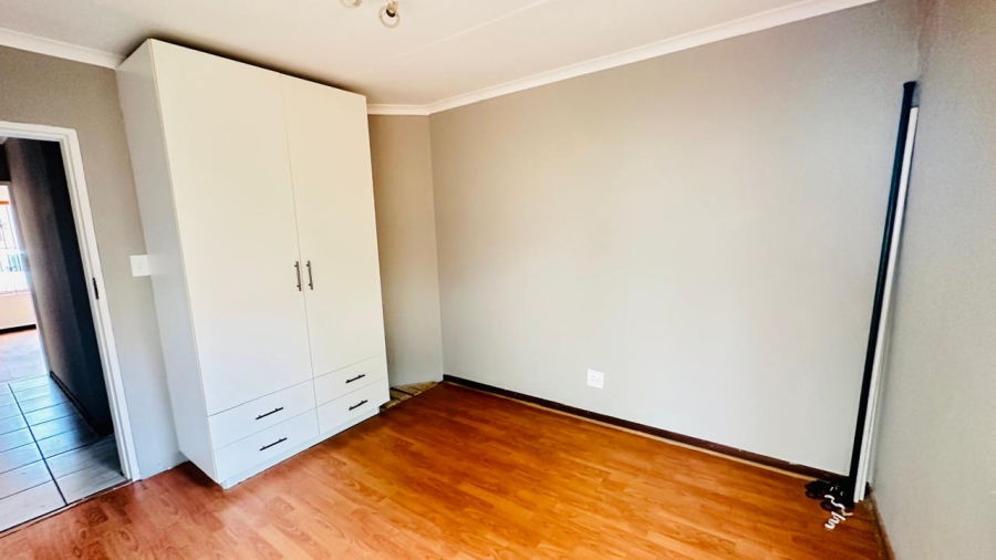 3 Bedroom Property for Sale in Liefde en Vrede Gauteng