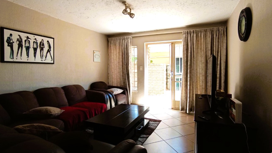 3 Bedroom Property for Sale in Rietfontein SH Gauteng