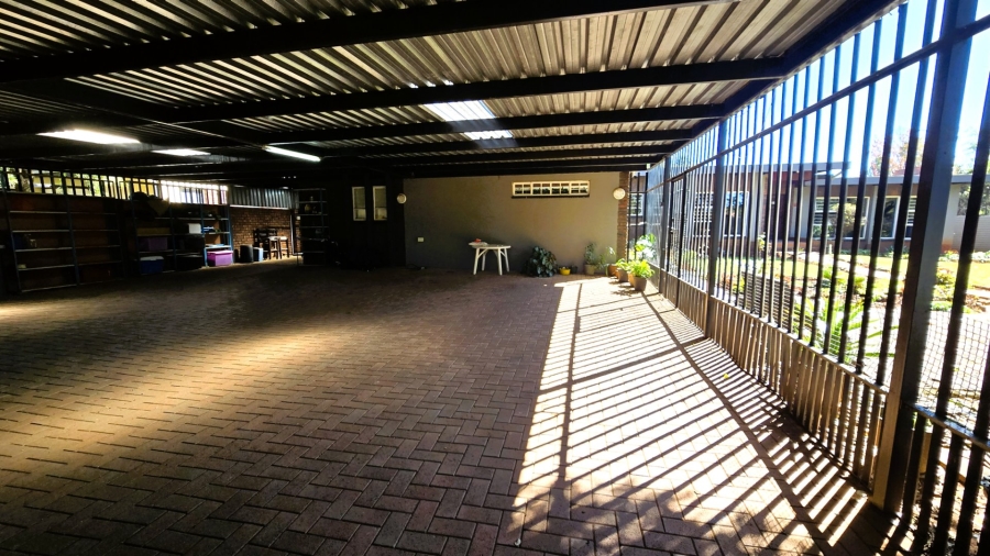 4 Bedroom Property for Sale in Lyttelton Manor Gauteng