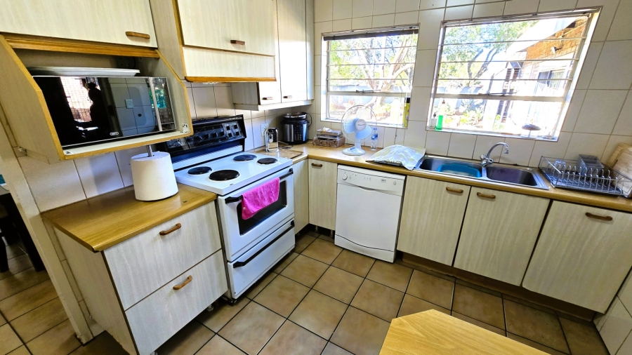 4 Bedroom Property for Sale in Lyttelton Manor Gauteng