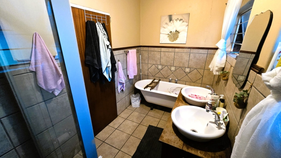 4 Bedroom Property for Sale in Lyttelton Manor Gauteng