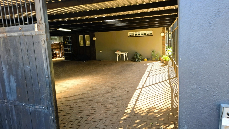 4 Bedroom Property for Sale in Lyttelton Manor Gauteng