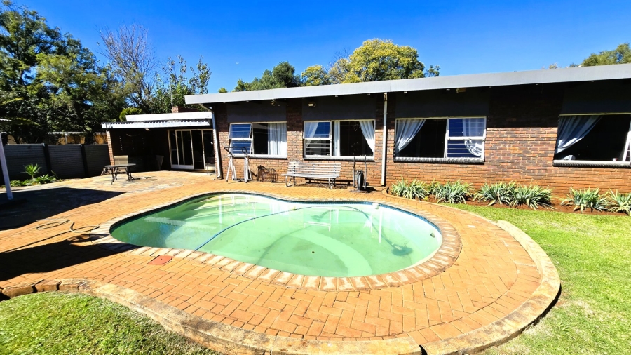 4 Bedroom Property for Sale in Lyttelton Manor Gauteng