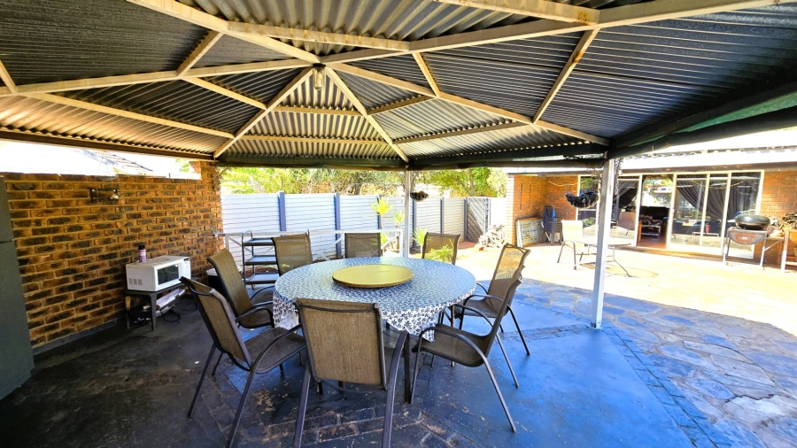 4 Bedroom Property for Sale in Lyttelton Manor Gauteng