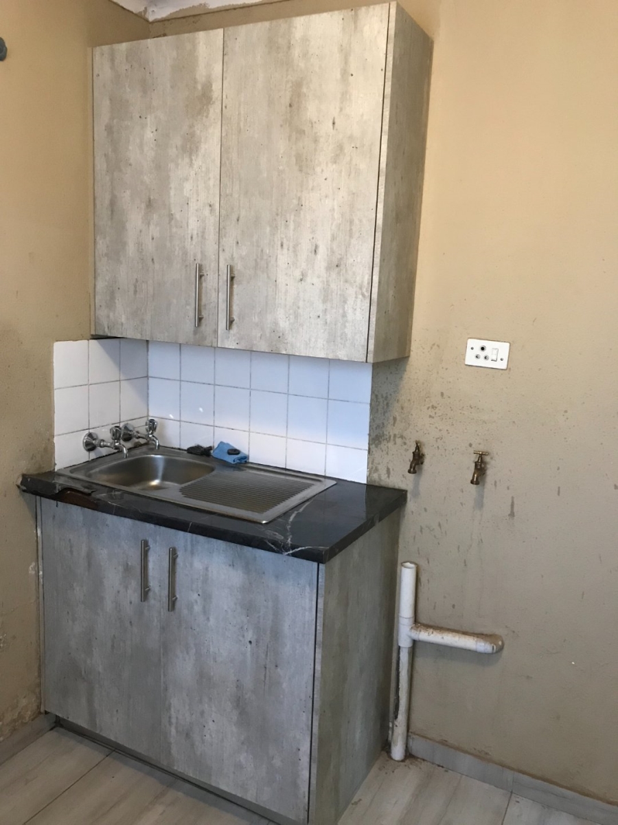 2 Bedroom Property for Sale in Protea Garden Gauteng