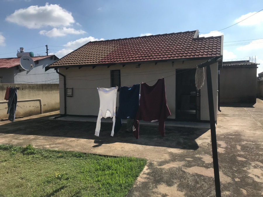 To Let 2 Bedroom Property for Rent in Protea Garden Gauteng