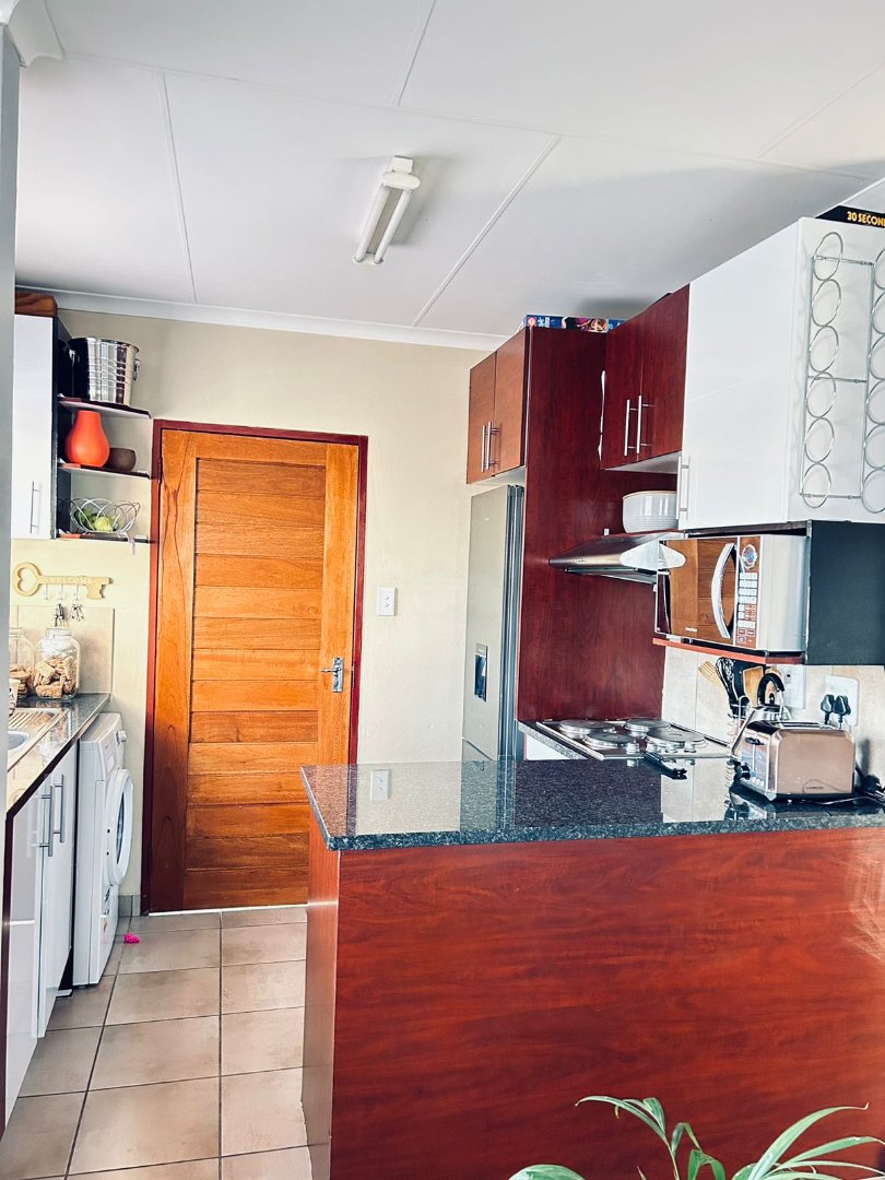 3 Bedroom Property for Sale in Kosmosdal Gauteng