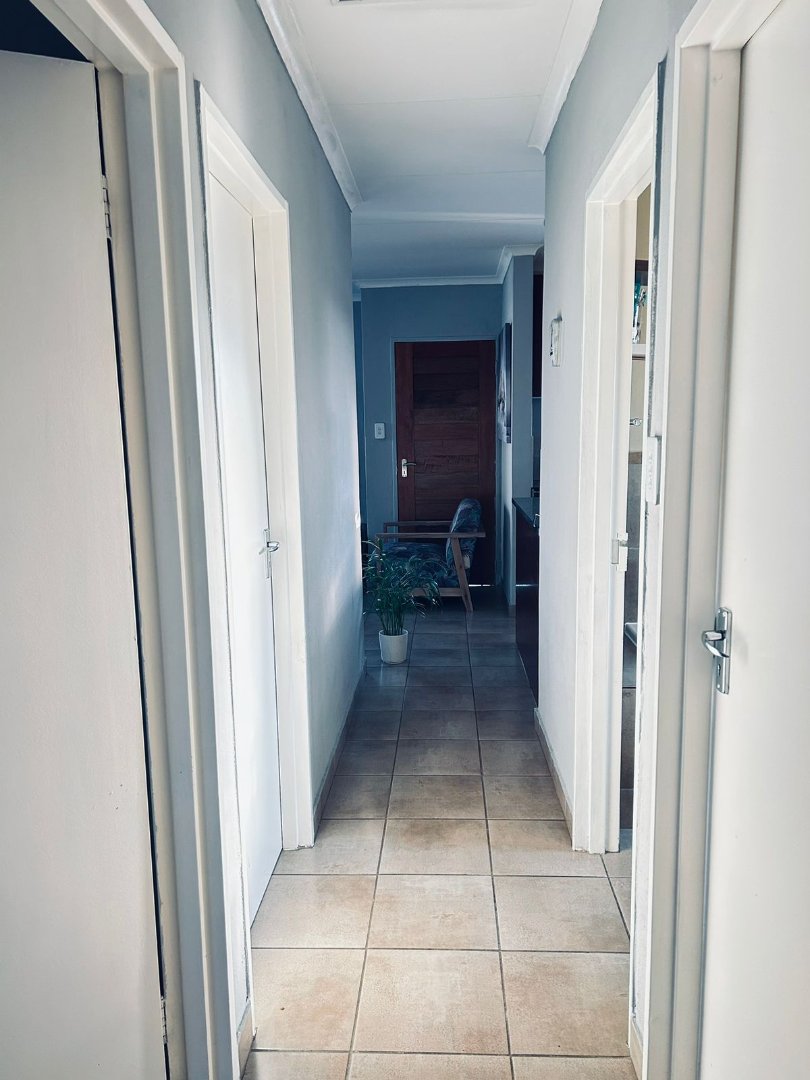 3 Bedroom Property for Sale in Kosmosdal Gauteng