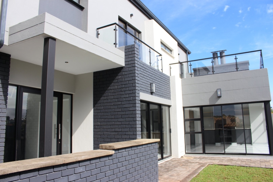 4 Bedroom Property for Sale in Fountainbrook Estate Gauteng
