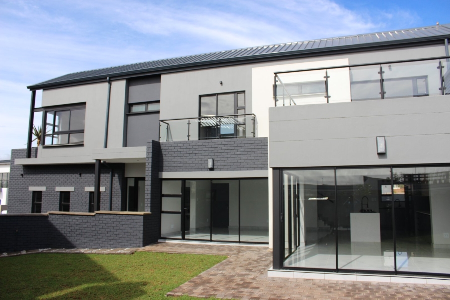 4 Bedroom Property for Sale in Fountainbrook Estate Gauteng