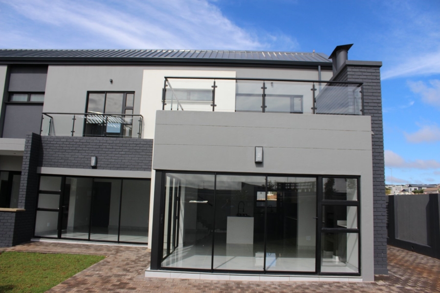 4 Bedroom Property for Sale in Fountainbrook Estate Gauteng