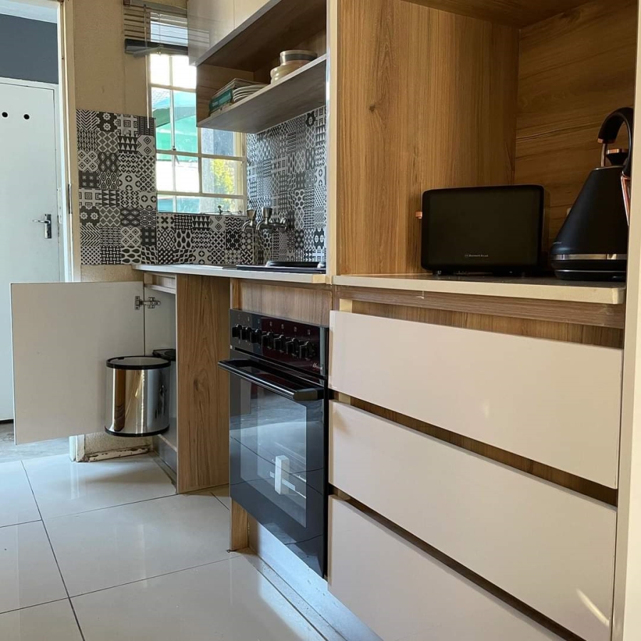 2 Bedroom Property for Sale in Sharonlea Gauteng