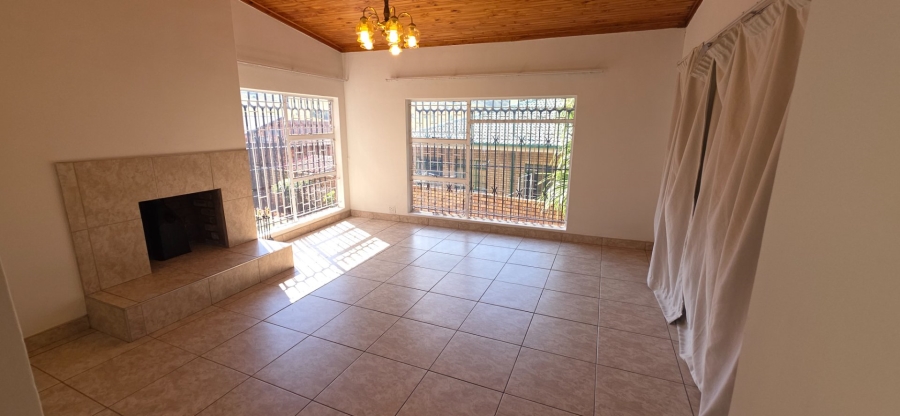 4 Bedroom Property for Sale in Laudium Gauteng