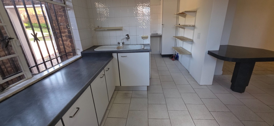 4 Bedroom Property for Sale in Laudium Gauteng