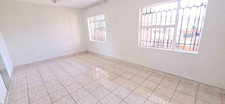 4 Bedroom Property for Sale in Laudium Gauteng