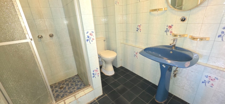 4 Bedroom Property for Sale in Laudium Gauteng