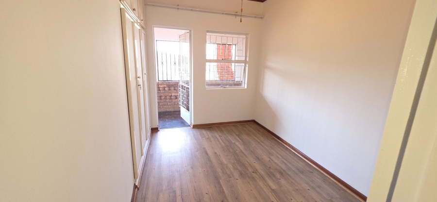 4 Bedroom Property for Sale in Laudium Gauteng