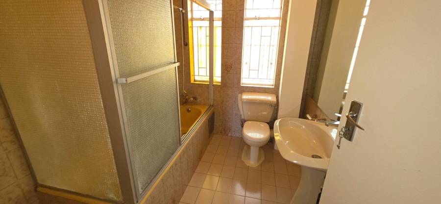 4 Bedroom Property for Sale in Laudium Gauteng