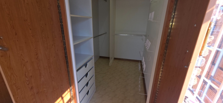 4 Bedroom Property for Sale in Laudium Gauteng