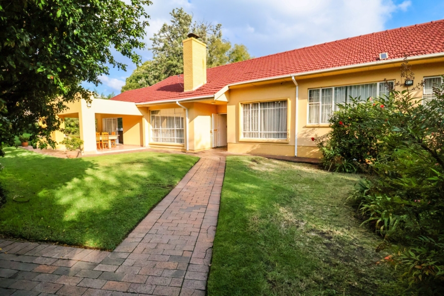4 Bedroom Property for Sale in Savoy Estate Gauteng