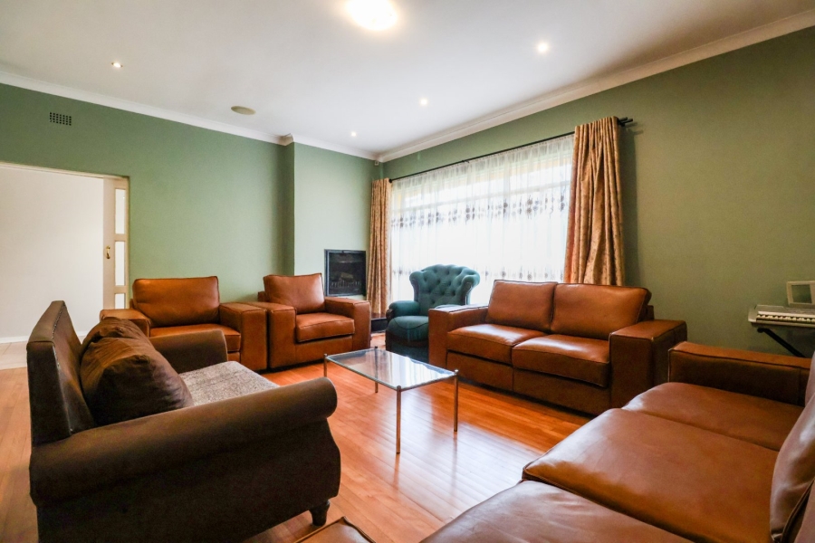 4 Bedroom Property for Sale in Savoy Estate Gauteng