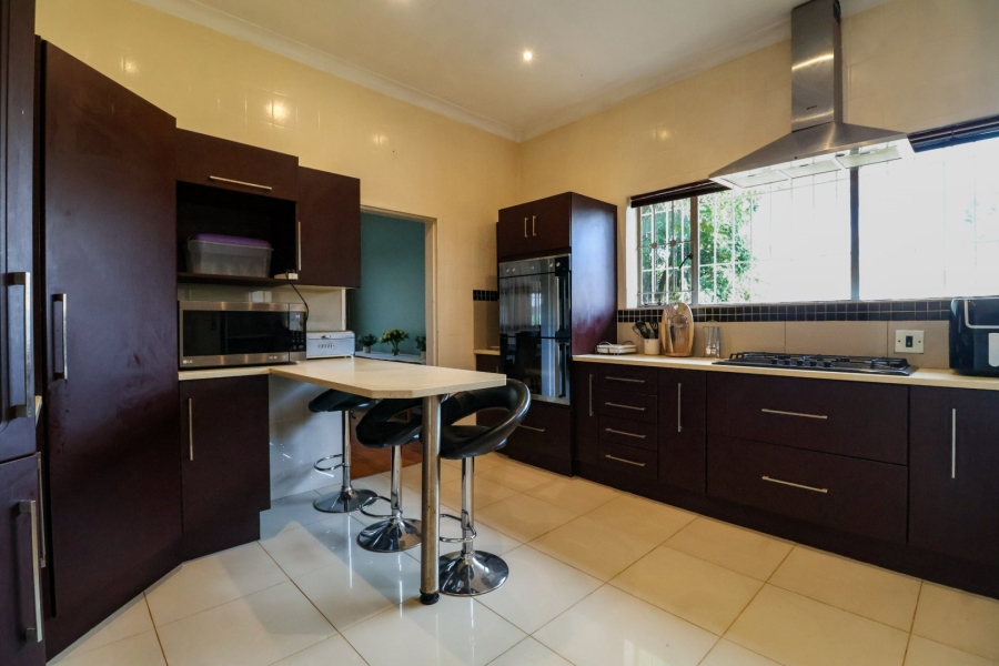 4 Bedroom Property for Sale in Savoy Estate Gauteng